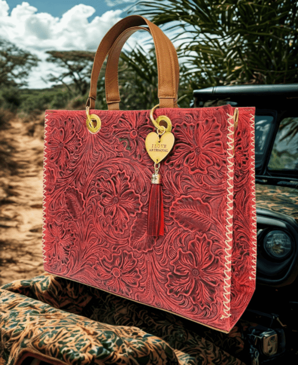 Bolso en Piel Genuina Suave Modelo Dior