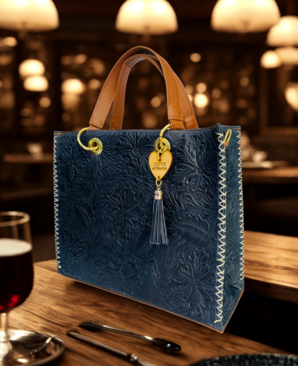 Bolso en Piel Genuina Suave Modelo Dior