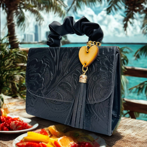 Bolso en Piel Genuina Modelo Karlita