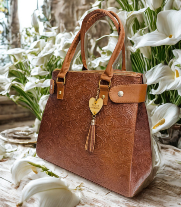 Bolso Jocelyn  Piel Genuina Hecho a Mano