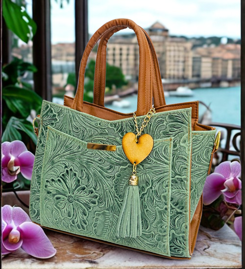 Bolso en Piel Genuina Modelo Bochi